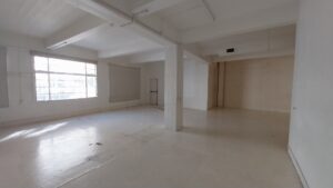 80 Hout Street
