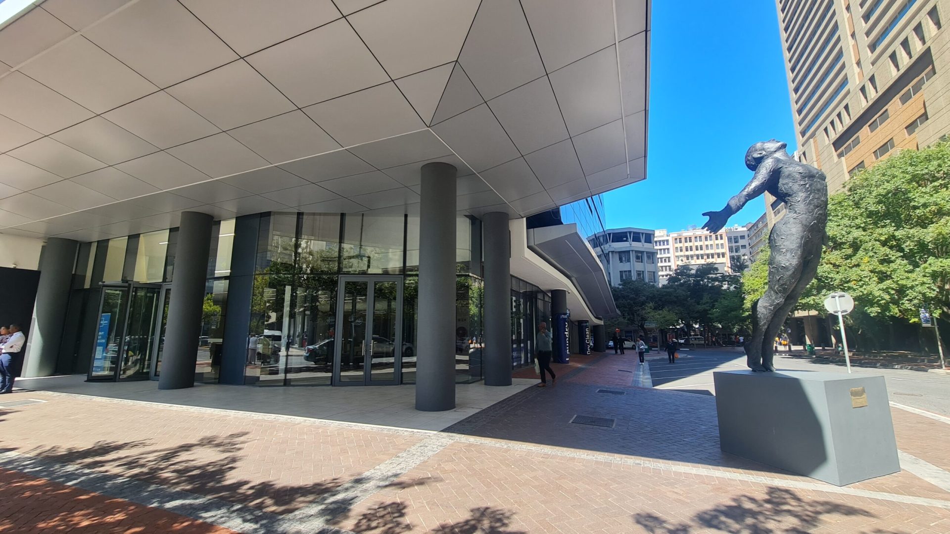 P Grade Offices - 35 Lower Long Street